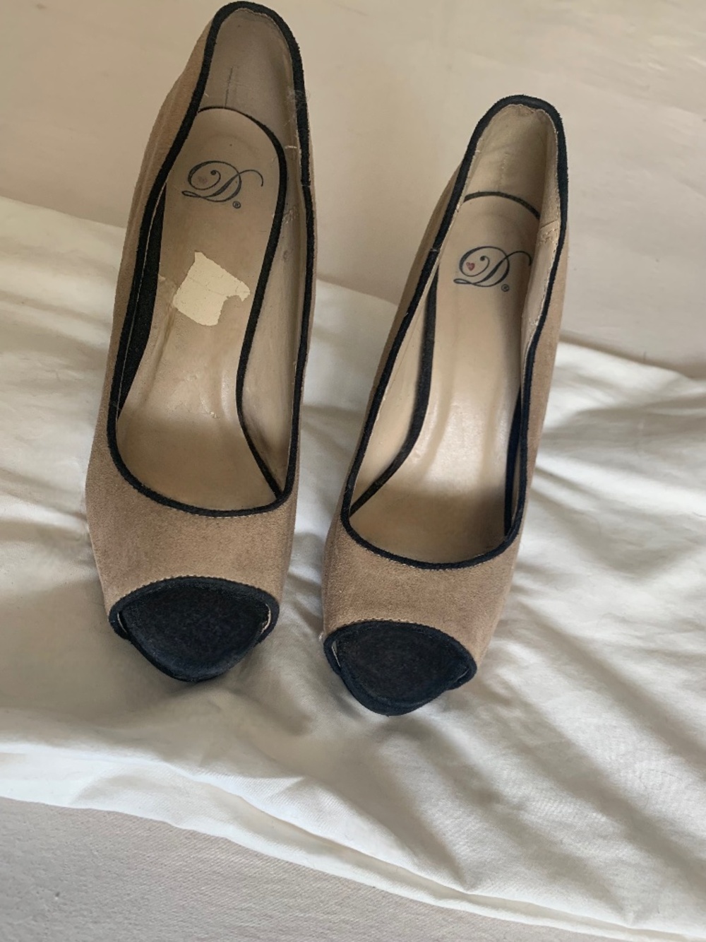 Taupe Suede Peep Toe Pumps Black Trim Stiletto Heel Size 8.5 Colorblock